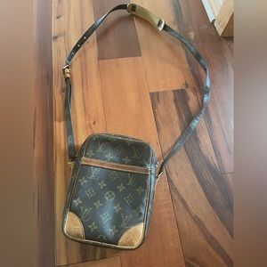 Vintage Louis Vuitton Monogram Danube 21
